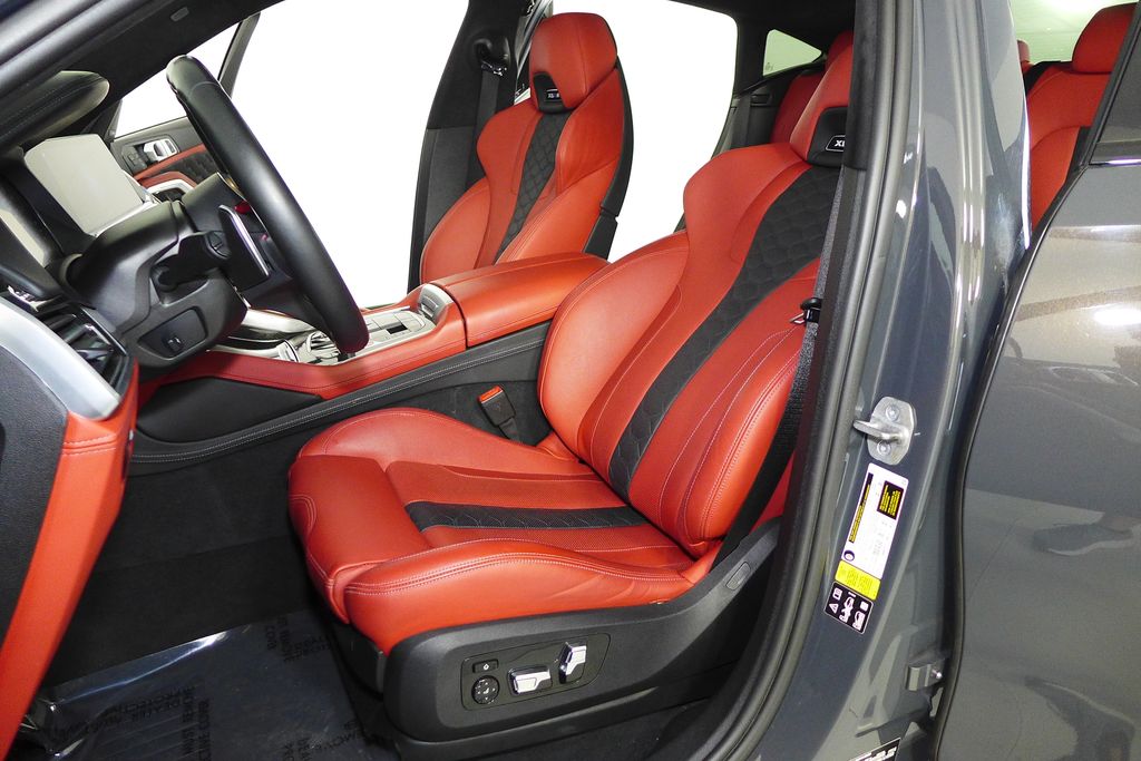 Thumbnail: 2023 BMW X6 - 22