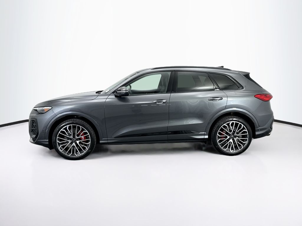 Thumbnail: 2025 Audi SQ5 - 8