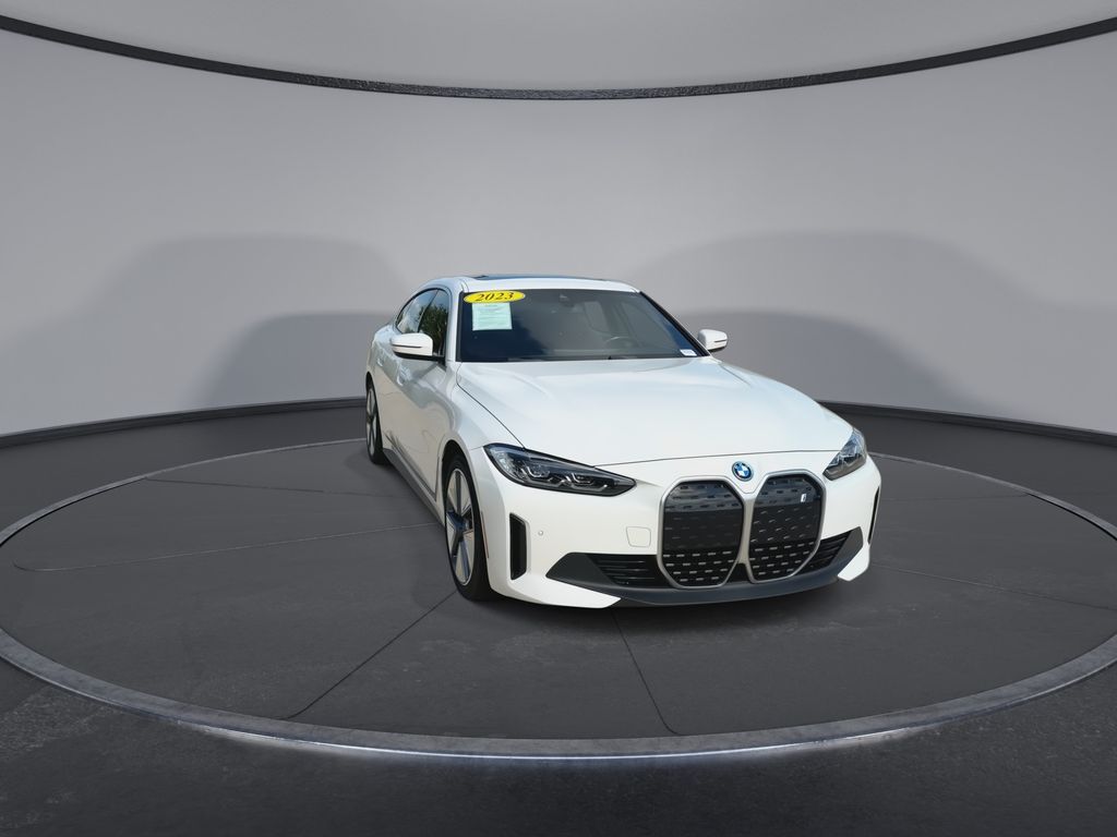 Thumbnail: 2023 BMW i4 - 3