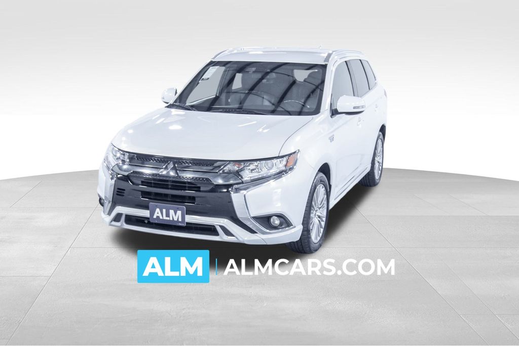 2022 Mitsubishi Outlander PHEV's photo