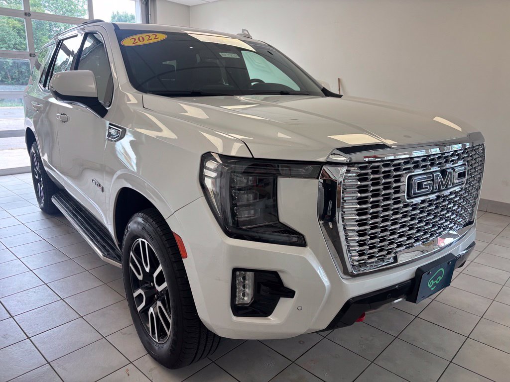 2022 GMC Yukon AT4 - Photo 3