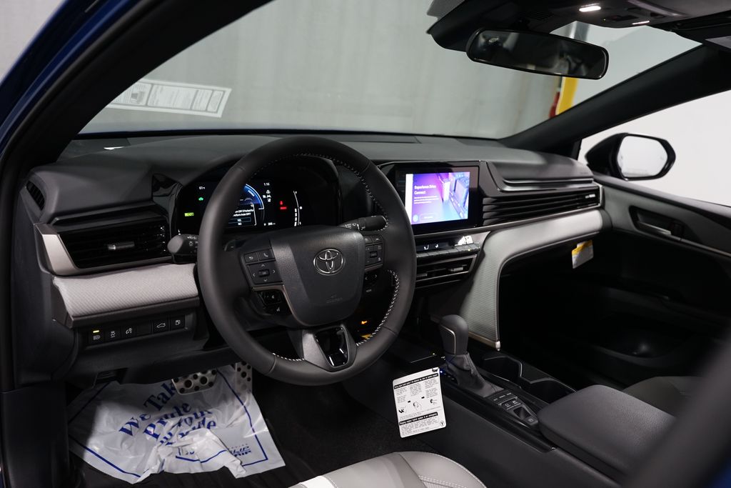 Thumbnail: 2026 Toyota Camry - 11