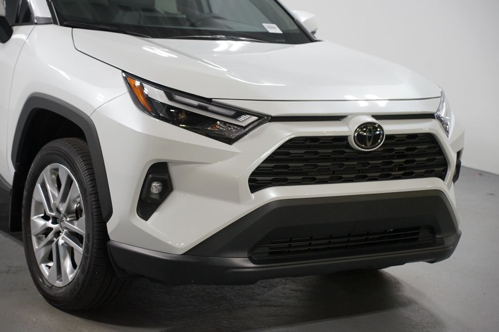 Thumbnail: 2025 Toyota RAV4 - 4