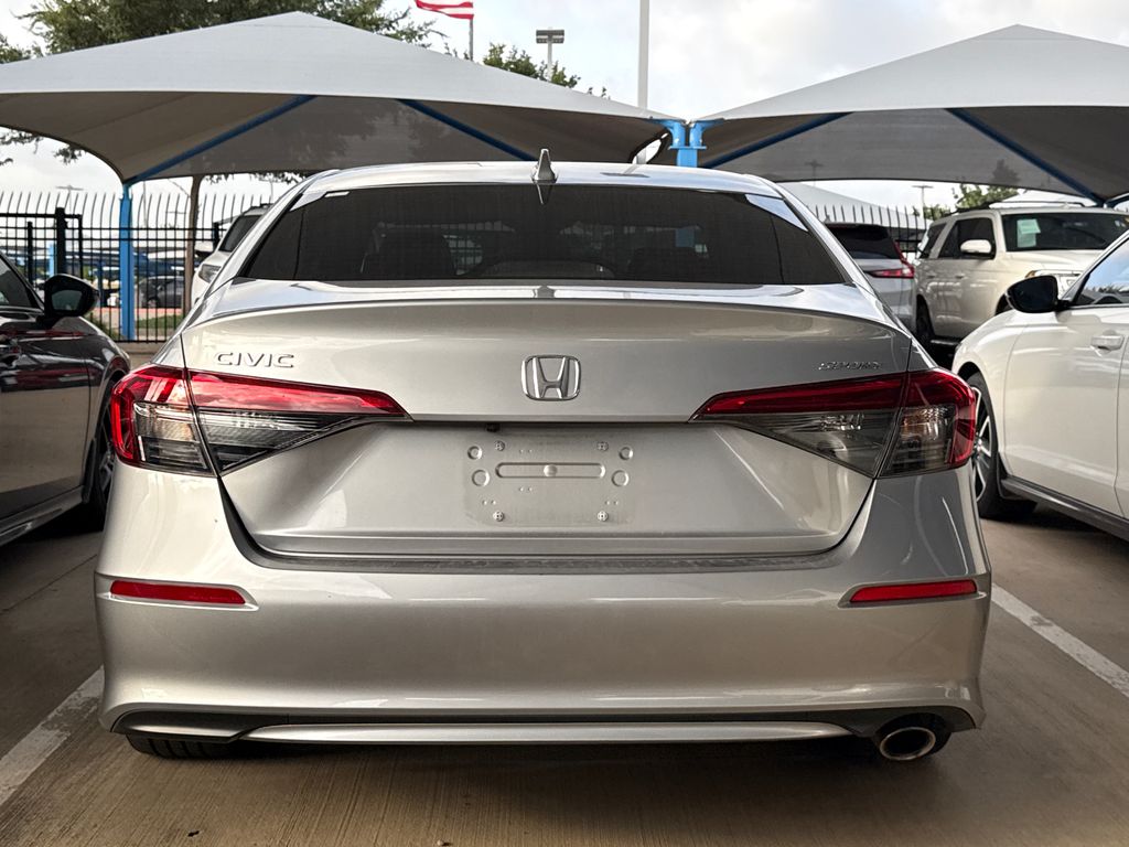 Used 2023  Honda Sport image 7