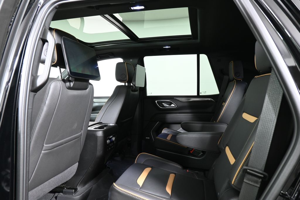 2024 GMC Yukon AT4 5