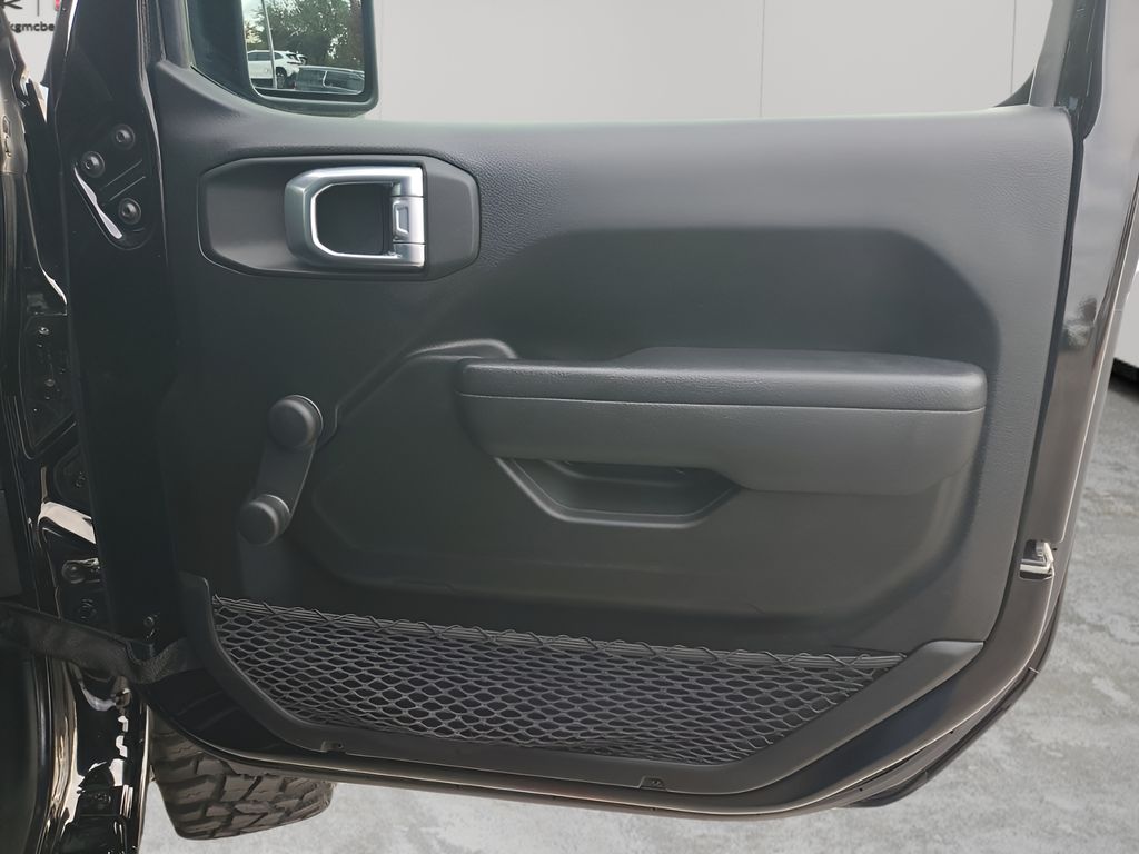 Used Car 2022 Jeep Gladiator  Sport For Sale Under $35,000 In Austin, Texas