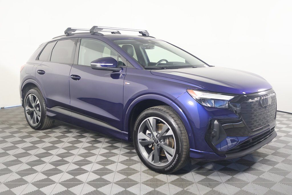 2024 Audi Q4 e-tron Premium Plus 3