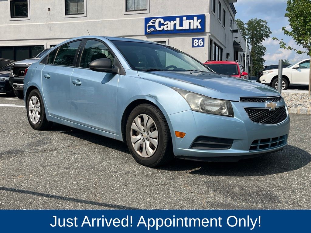 Carlisle Blue Metallic 2012 Chevrolet Cruze Sedan Front-Wheel Drive 6-Speed Automatic Overdrive