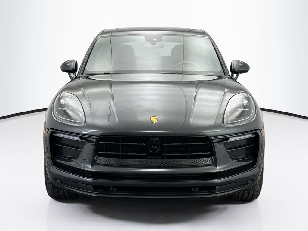 Thumbnail: 2025 Porsche Macan - 10