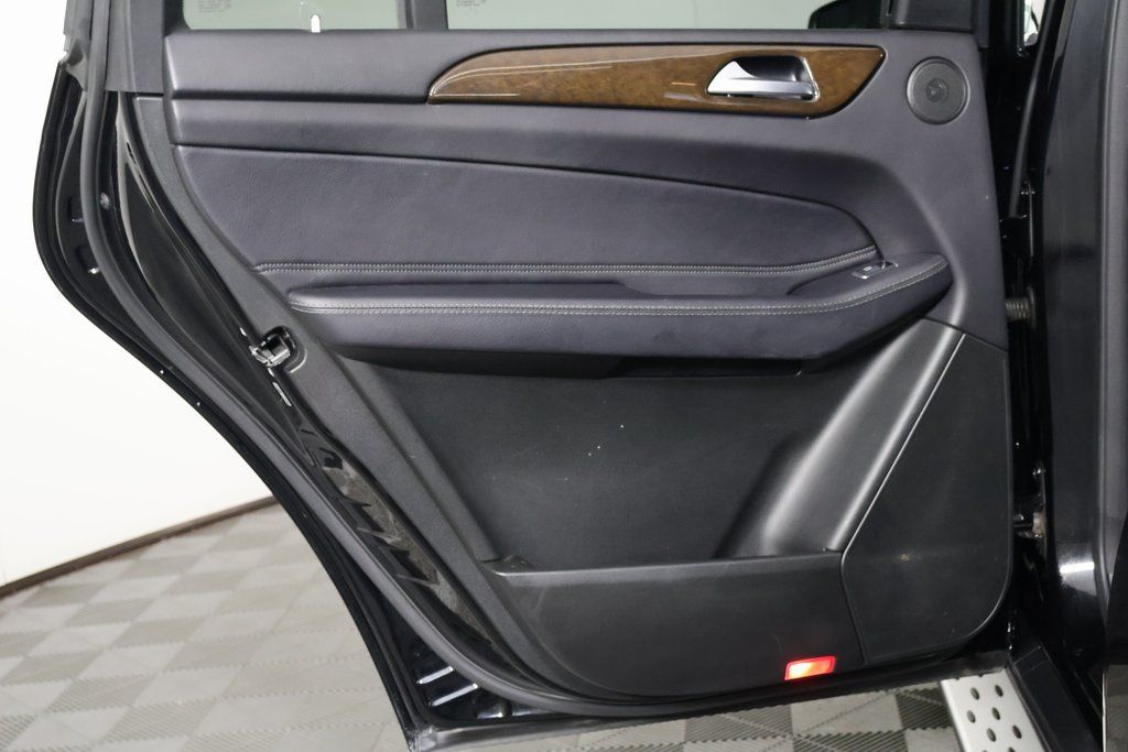 Thumbnail: 2018 Mercedes-Benz GLS - 14