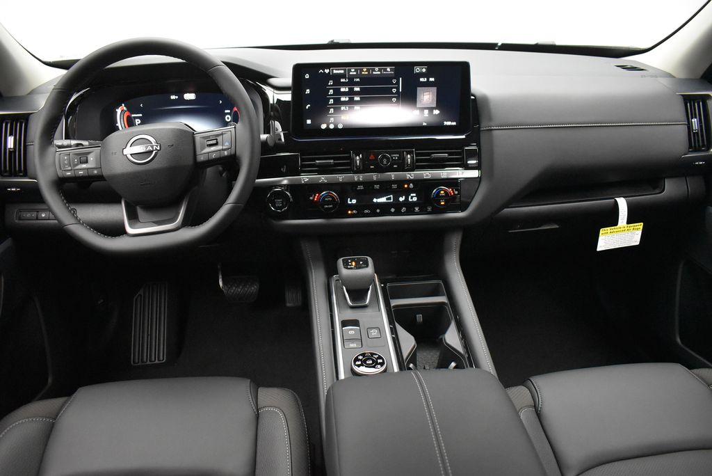 Thumbnail: 2026 Nissan Pathfinder - 27