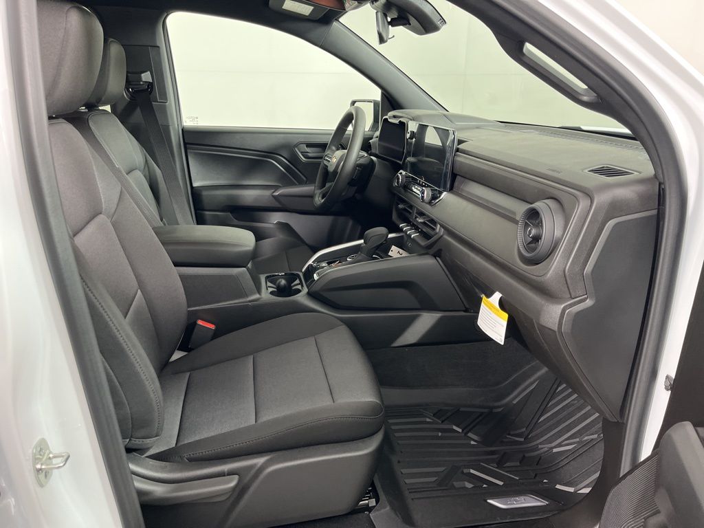 Thumbnail: 2026 Chevrolet Colorado - 8