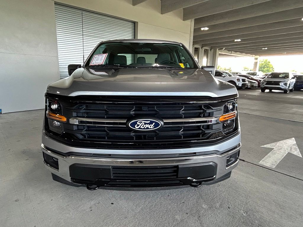 Used 2025 Silver Metallic Ford XLT image 8