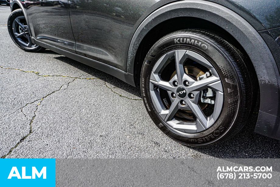 Used 2025 Gray Kia LXS image 16