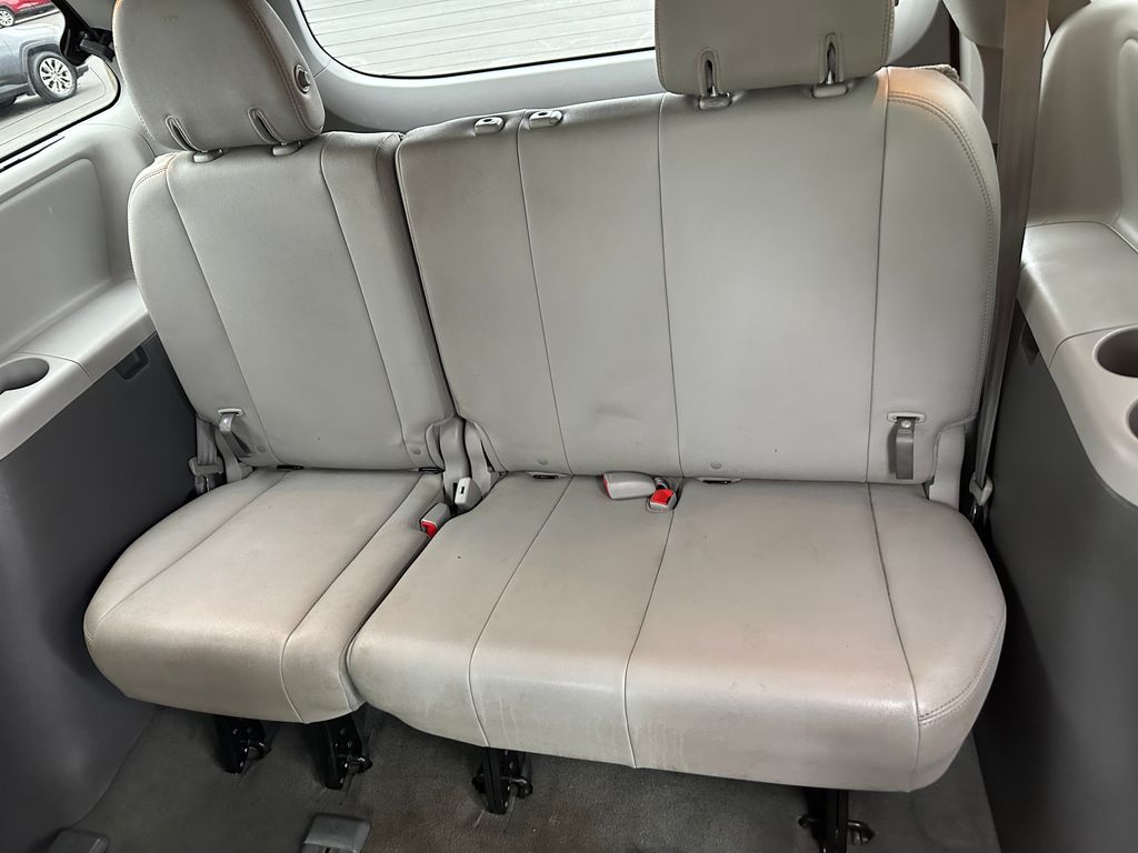 2019 Toyota Sienna XLE Premium