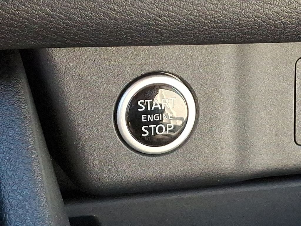 Thumbnail: 2023 Nissan Rogue - 24