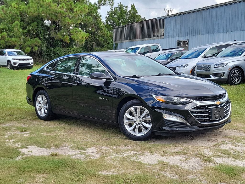 2025 Chevrolet Malibu LT with 1LT FWD