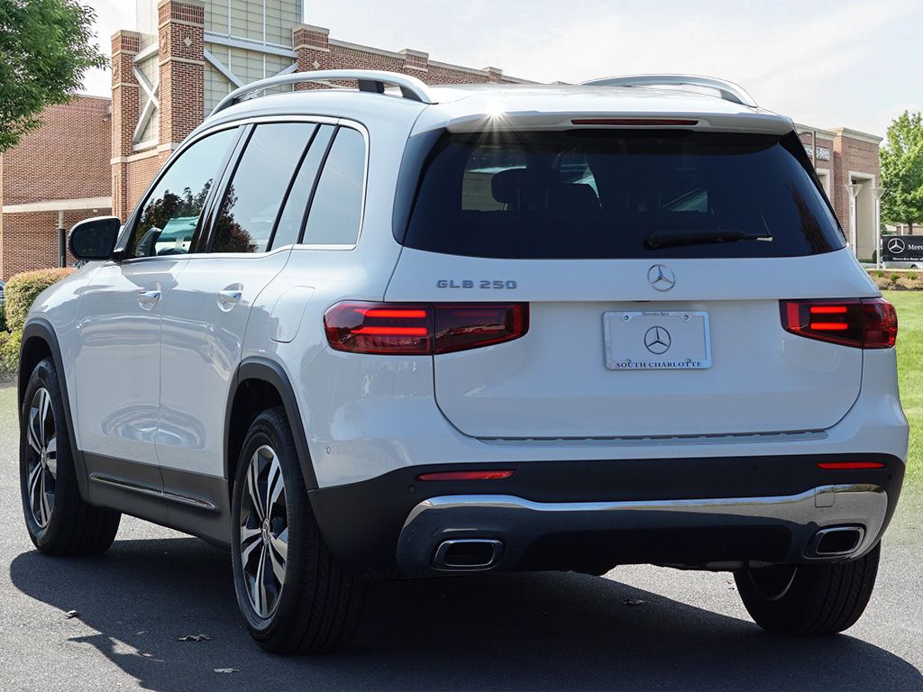 Thumbnail: 2026 Mercedes-Benz GLB - 7