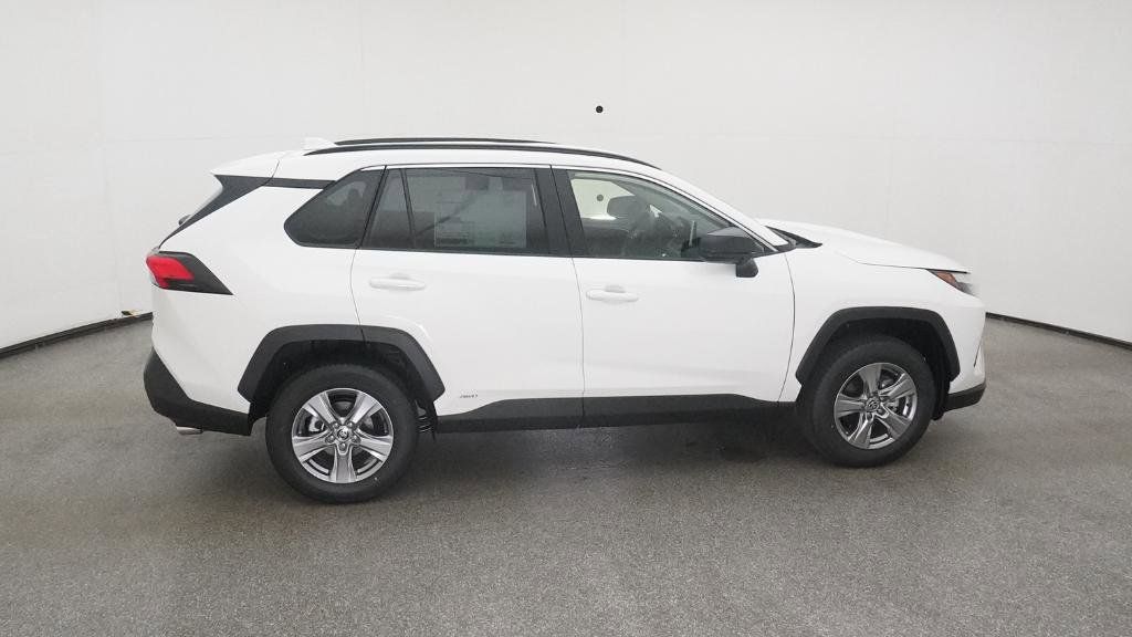 Thumbnail: 2025 Toyota RAV4 - 14