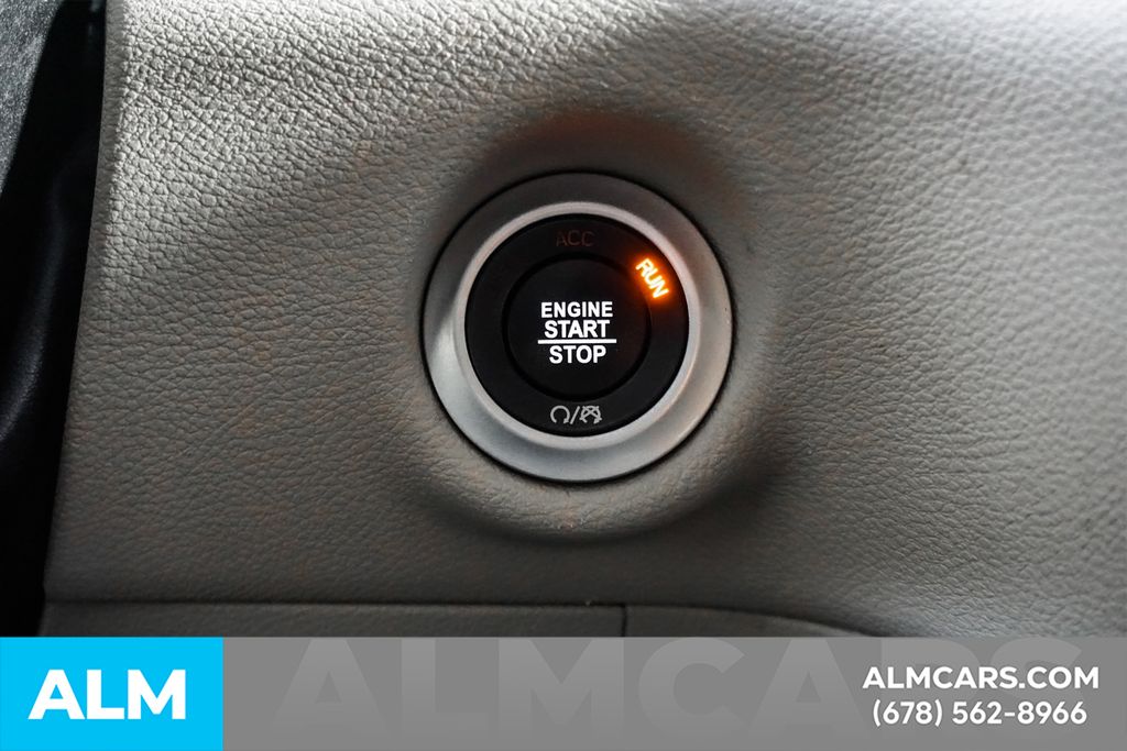 Used 2023 Silver Chrysler LX image 28