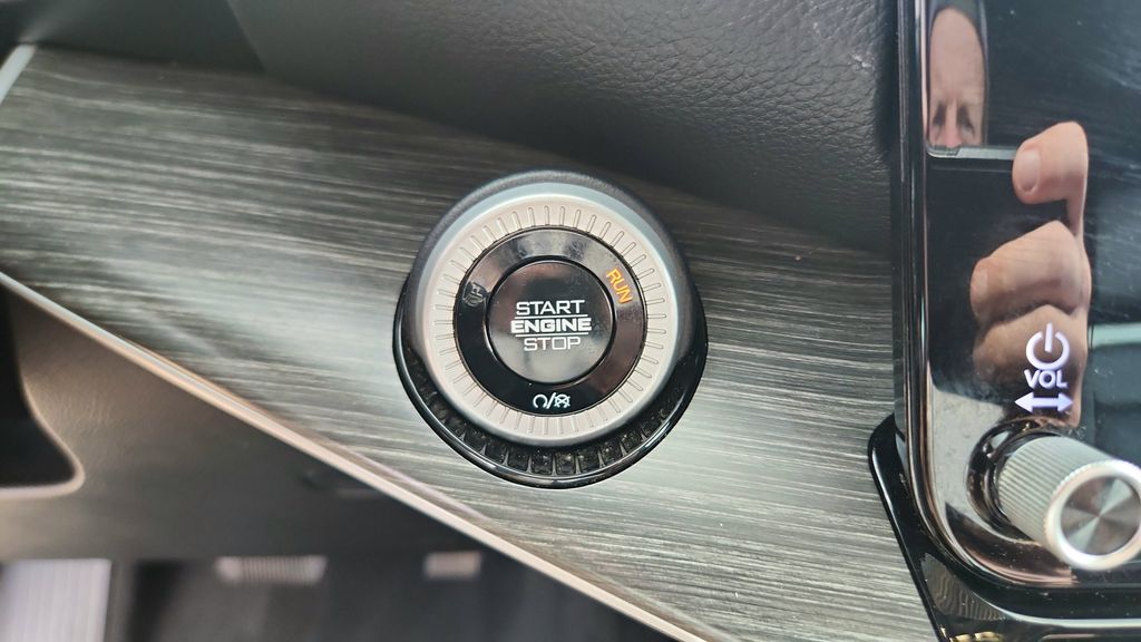 2024 Jeep Wagoneer L