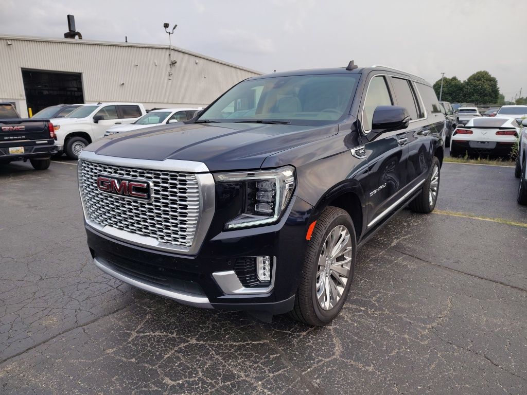 2022 GMC Yukon XL Denali 4WD