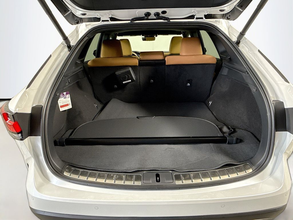 Thumbnail: 2024 Lexus RX - 27