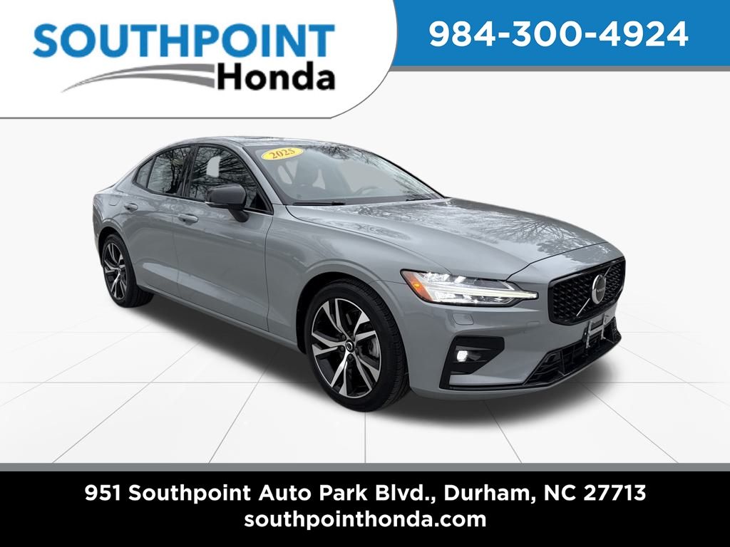 2025 Volvo S60 B5 Core FWD