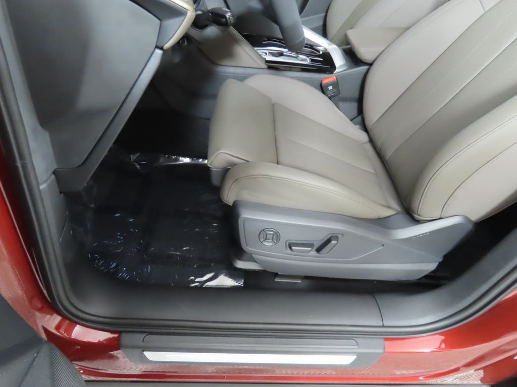 Thumbnail: 2025 Audi Q5 - 32