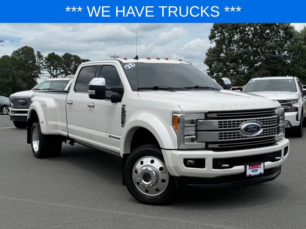 White Platinum Clearcoat Metallic 2019 Ford F-450 Super Duty Pickup Truck Four-Wheel Drive 6-Speed Automatic