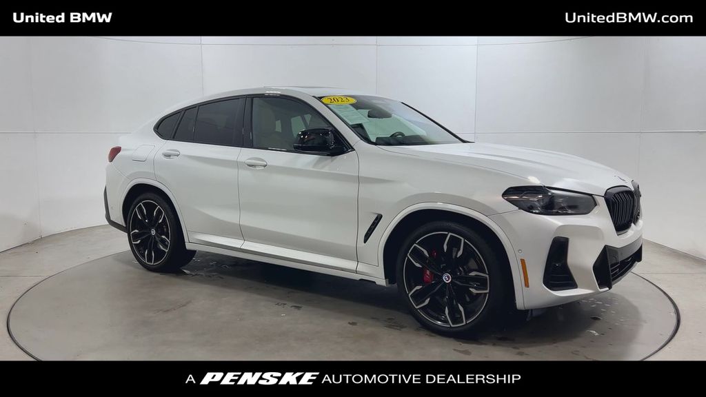 Thumbnail: 2023 BMW X4 - 2