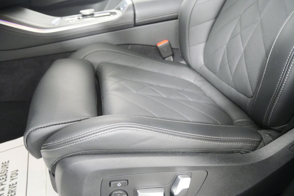 Thumbnail: 2026 BMW X5 - 9