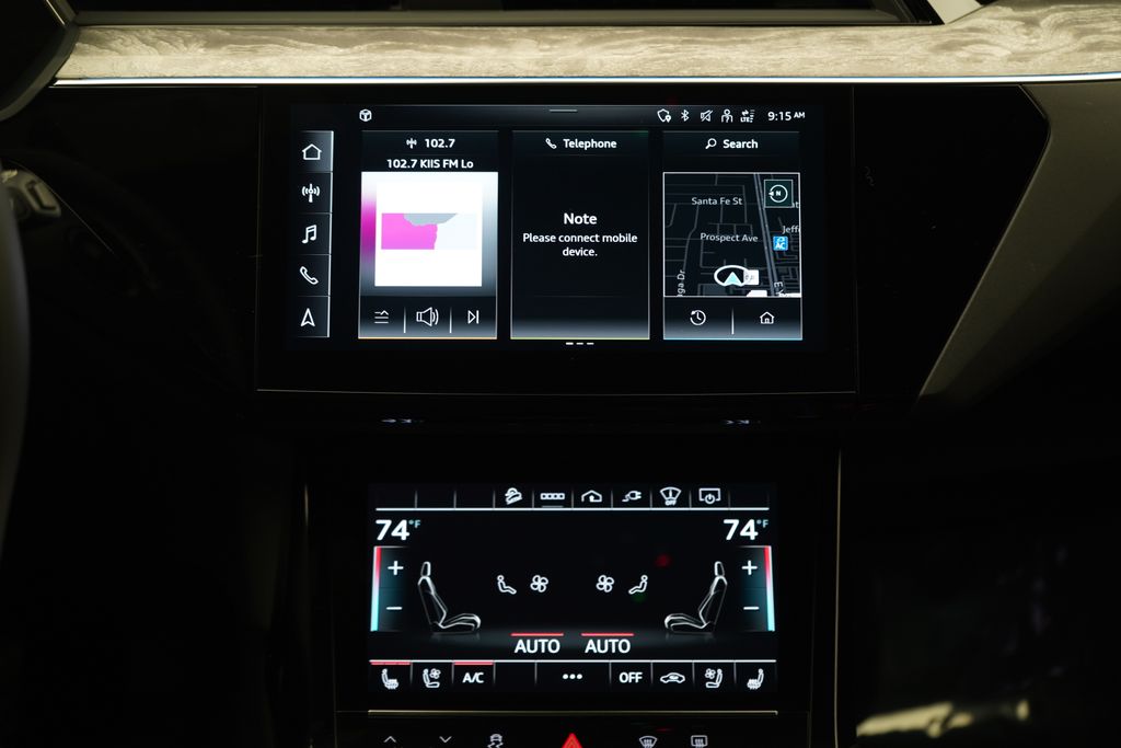 Thumbnail: 2022 Audi e-tron - 11