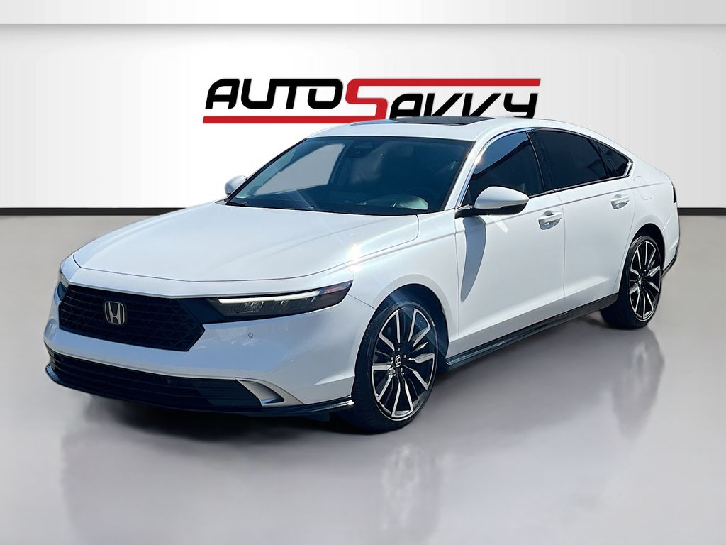 Used 2025  Honda Touring image 3