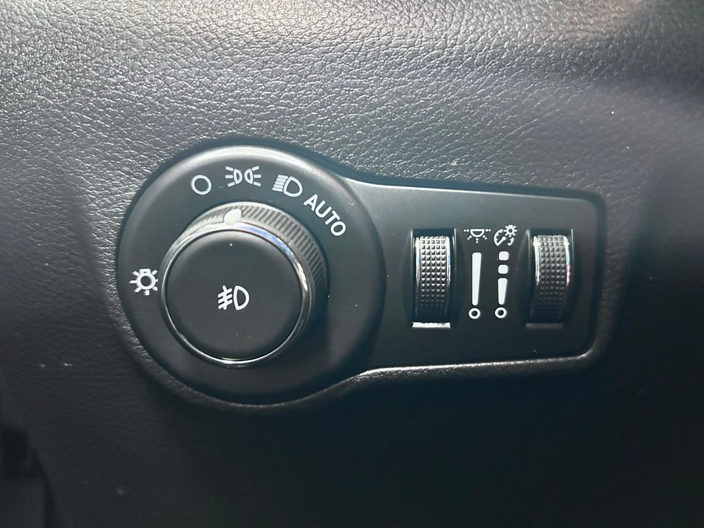 used 2022 Jeep Compass car, priced at $23,770