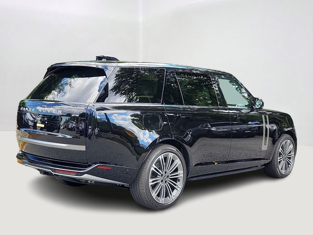 Thumbnail: 2025 Land Rover Range Rover - 3