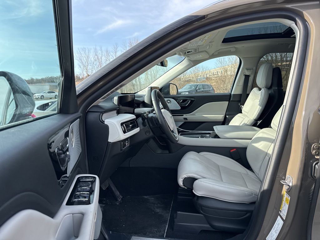 2025 Lincoln Aviator