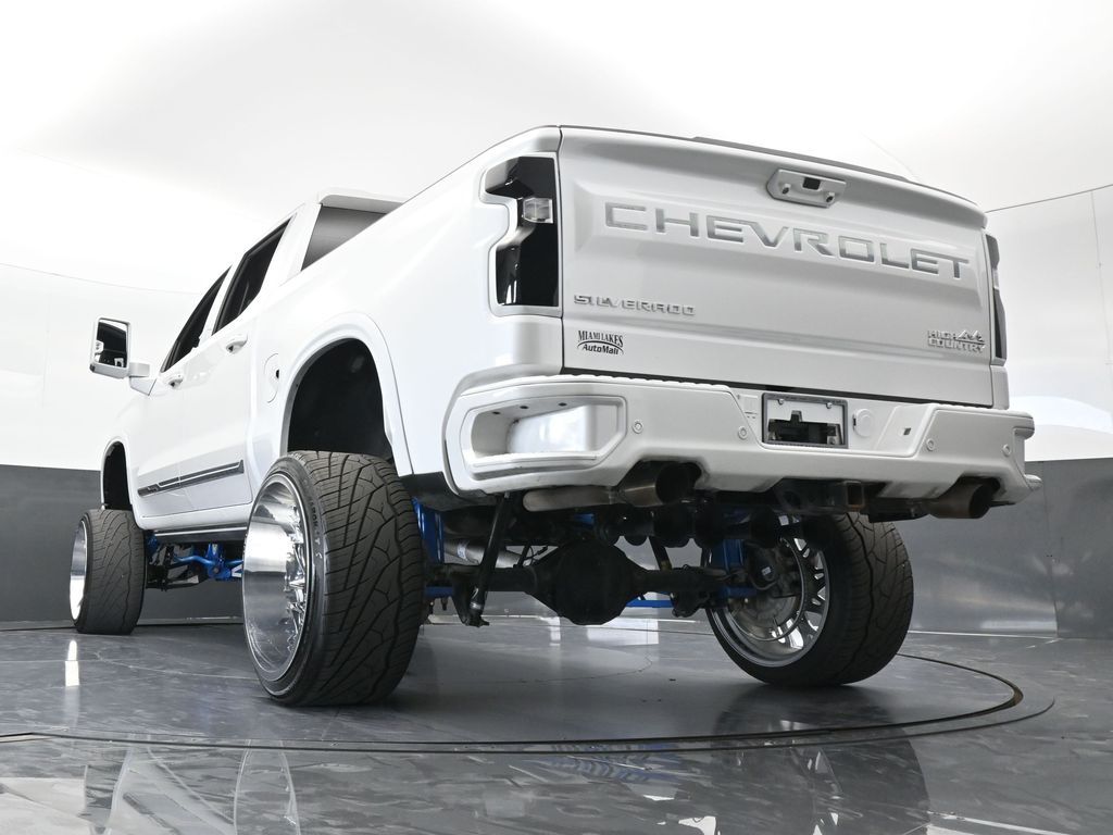 Used 2022 Iridescent Pearl Tricoat Chevrolet High Country image 79