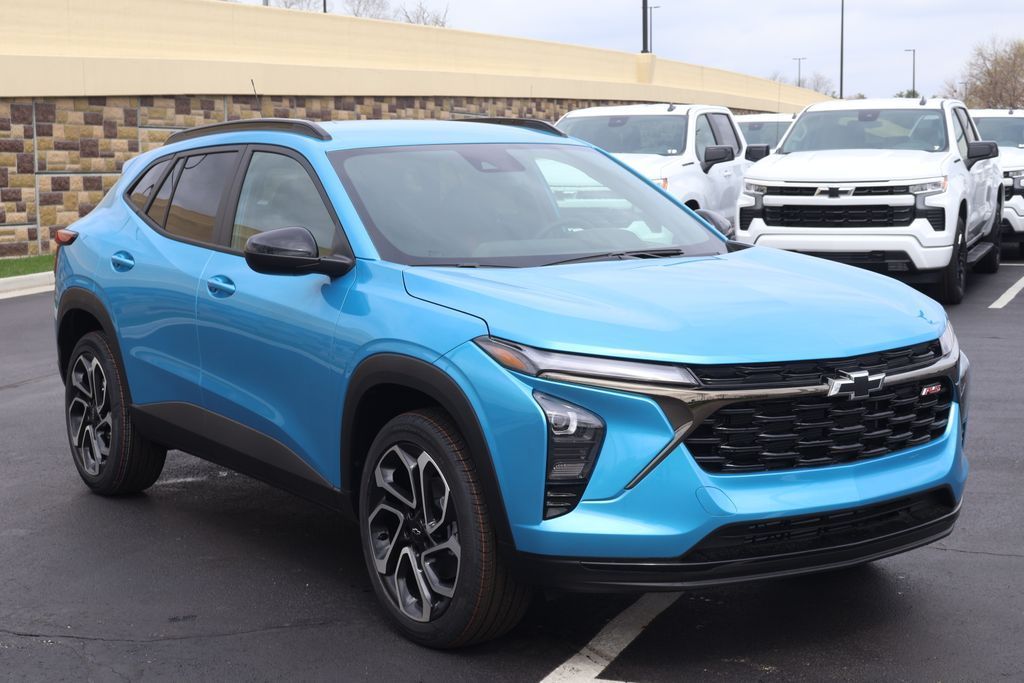 Thumbnail: 2026 Chevrolet Trax - 10