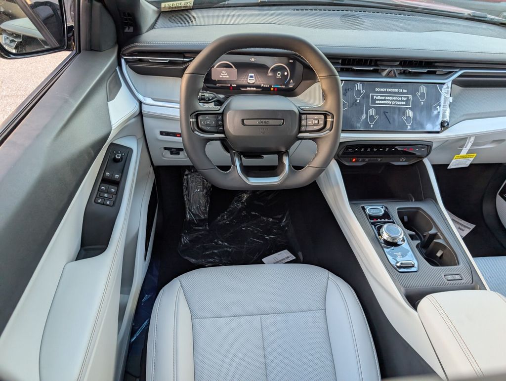 new 2026 Jeep Cherokee car, priced at $39,305