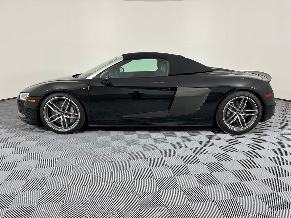 Thumbnail: 2018 Audi R8 - 2