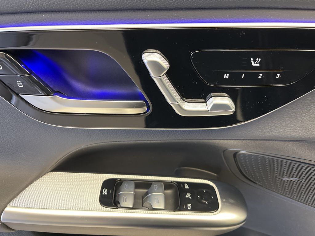 Thumbnail: 2026 Mercedes-Benz GLC - 12