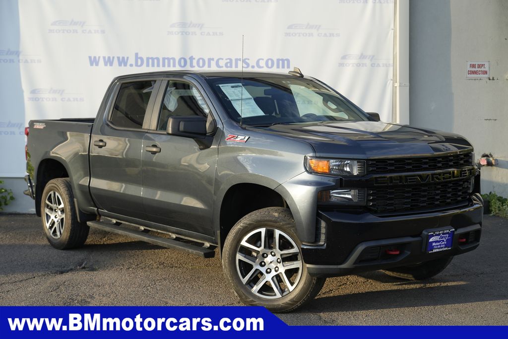 Shadow Gray Metallic 2019 Chevrolet Silverado 1500 Pickup Truck Four-Wheel Drive 6-Speed Automatic Overdrive