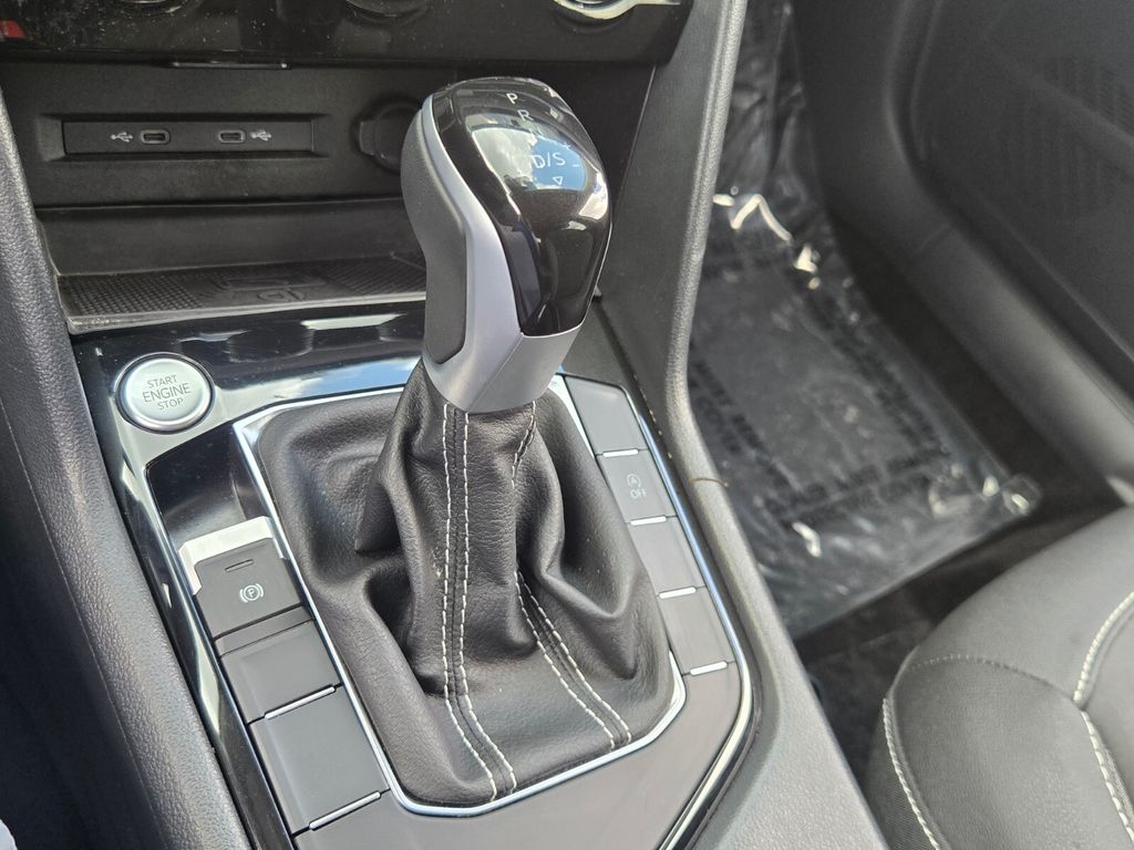 2024 Volkswagen Taos - $21,685