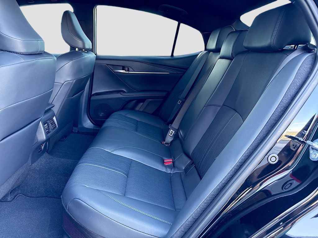 Thumbnail: 2025 Toyota Camry - 20