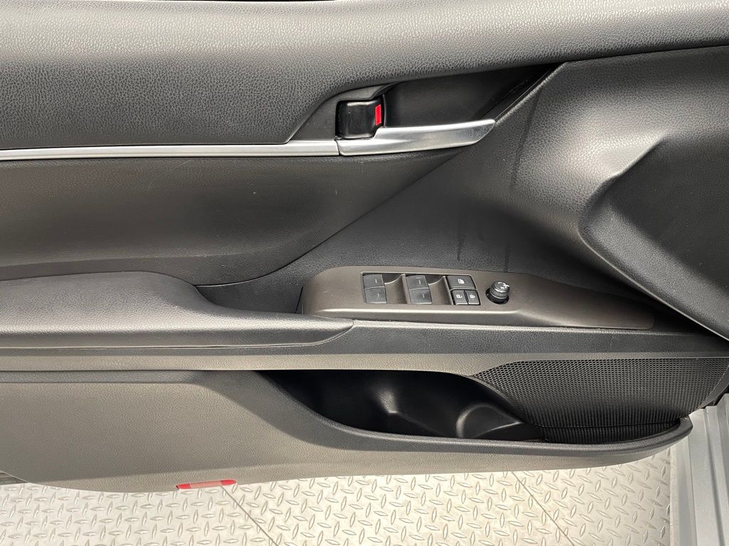 Thumbnail: 2023 Toyota Camry - 6