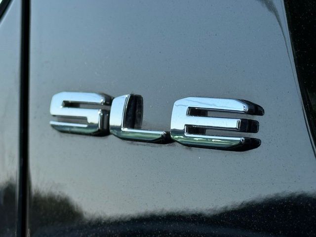 2023 GMC Acadia SLE - Photo 7