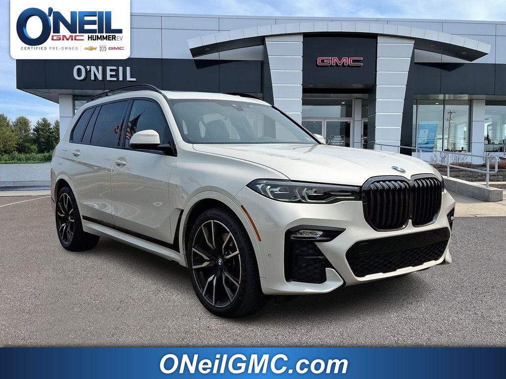 2022 BMW X7 Blanco (Mineral White Metallic) SUV/Crossover Tracción en las cuatro ruedas 8 velocidades Automática