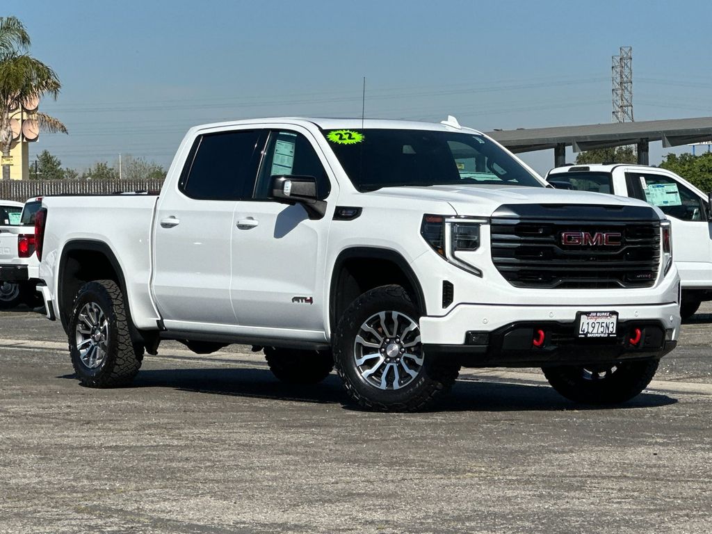 Summit White 2022 GMC Sierra 1500 AT4 Crew Cab 4WD Pickup Truck Four-Wheel Drive Automatic
