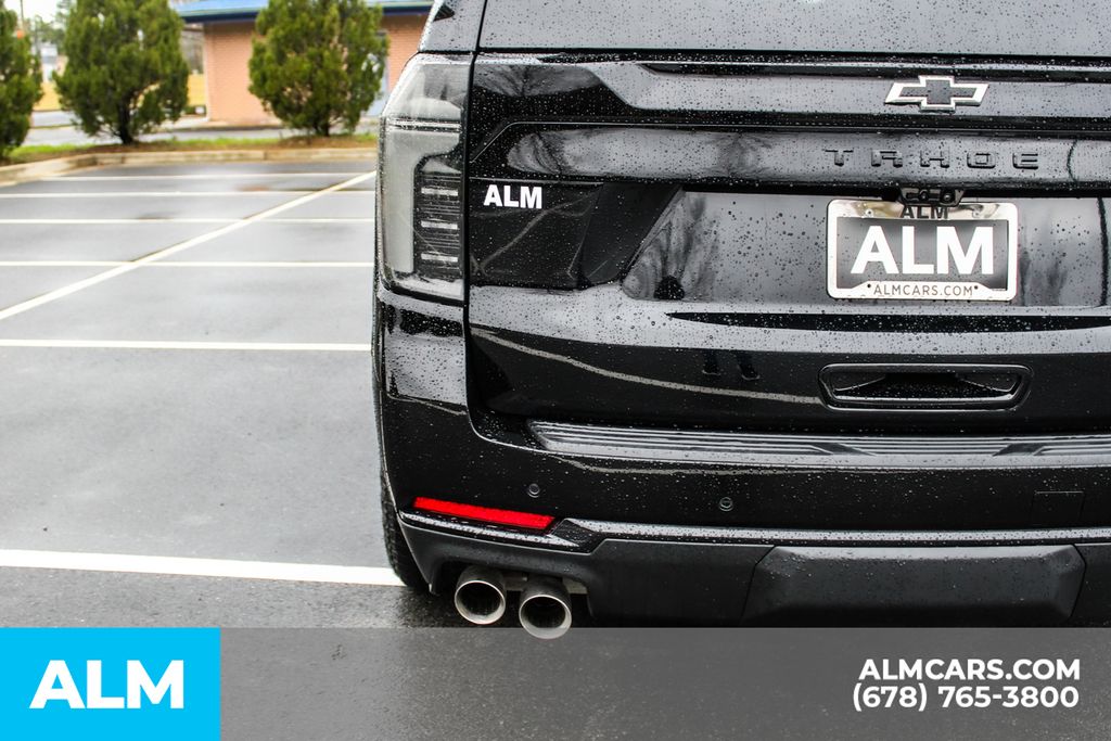 Used 2025 Black Chevrolet Z71 image 13